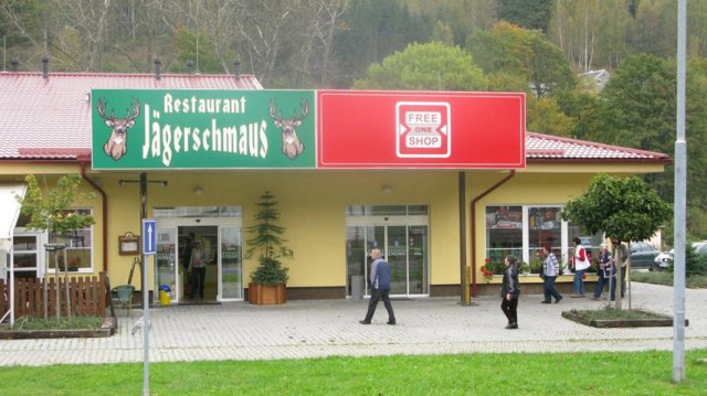 Rekonstrukce budovy - Restaurant Lovecká bašta + prodejna Free one shop